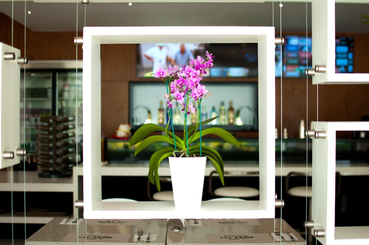 לימה Lyz Business Hotel מראה חיצוני תמונה